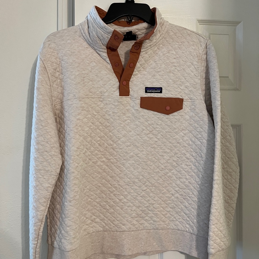 patagonia quilted pullover